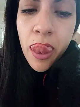 Camilitah online show from 09.08.25