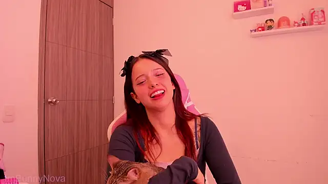 Snapshot of ImBunnyNova chatting on 06.21.26 ImBunnyNova online show from 06.21.26