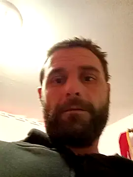 Snapshot of Dokonaly chatting on 09.25.25 Dokonaly online show from 09.25.25