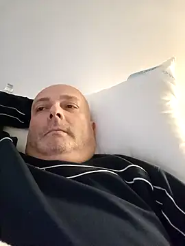 Alexis Bull online show from 03.19.25