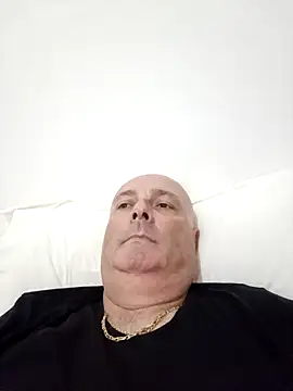 Alexis Bull online show from 09.22.25