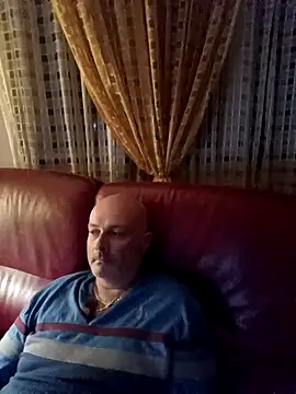 Alexis Bull online show from 10.09.25