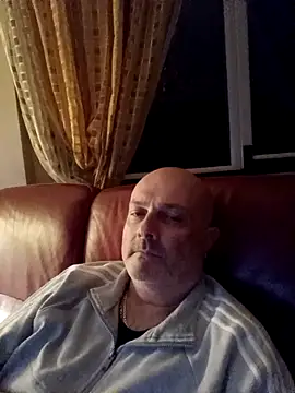 Alexis Bull online show from 12.03.25