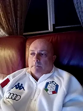 Alexis Bull online show from 02.22.26