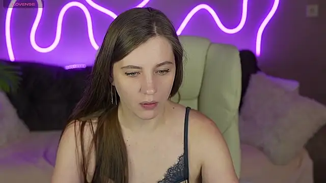 Snapshot of ValeryMurr chatting on 10.12.25 ValeryMurr online show from 10.12.25