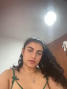 Snapshot of carlafox05 chatting on 11.05.25 carlafox05 online show from 11.05.25