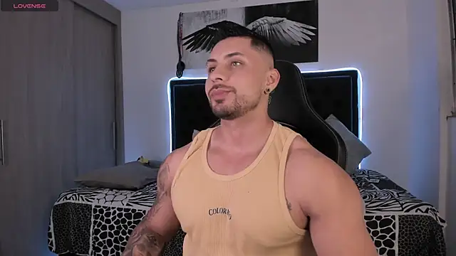 Snapshot of santi_aesthetic chatting on 06.05.26 santi aesthetic online show from 06.05.26