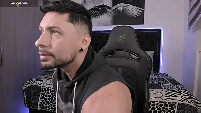 Snapshot of santi_aesthetic chatting on 07.31.26 santi aesthetic online show from 07.31.26