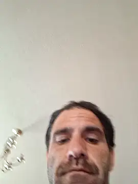 Snapshot of fitguy84 chatting on 11.17.25 fitguy84 online show from 11.17.25