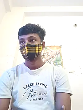 Snapshot of _fucker_18 chatting on 10.15.25 fucker 18 online show from 10.15.25