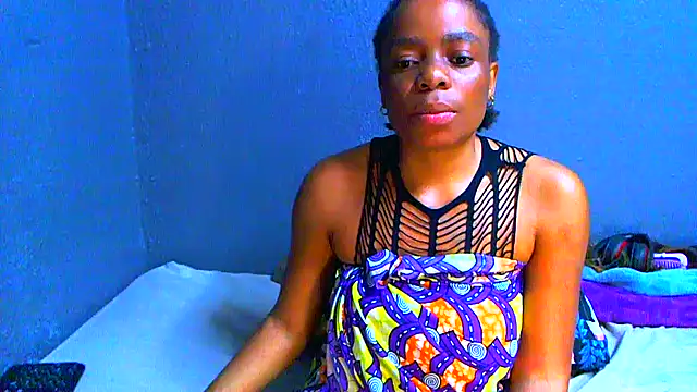 SMALLBOOBSXX online show from 06.11.26