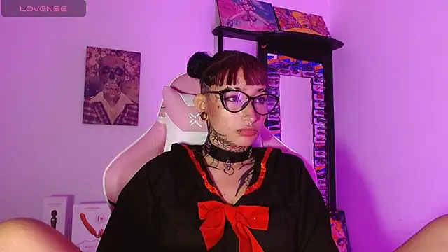 SharaRoss1 online show from 04.18.26