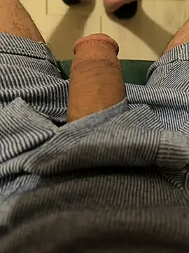 Snapshot of Mamio26 chatting on 10.05.25 Mamio26 online show from 10.05.25