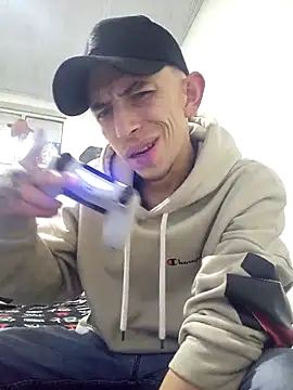 Snapshot of Chris__Jones chatting on 03.20.25 Chris Jones online show from 03.20.25