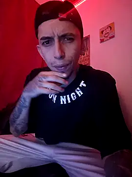 Snapshot of Chris__Jones chatting on 10.09.25 Chris Jones online show from 10.09.25