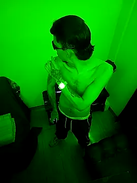 Snapshot of Chris__Jones chatting on 10.14.25 Chris Jones online show from 10.14.25