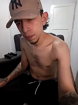 Snapshot of Chris__Jones chatting on 12.02.25 Chris Jones online show from 12.02.25