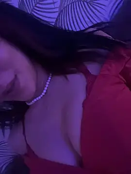 QueenLujaine online show from 05.31.26