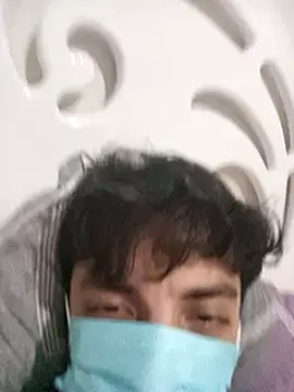 Snapshot of leona633 chatting on 03.22.25 leona633 online show from 03.22.25