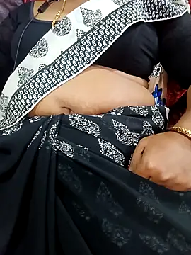 Snapshot of tamiltady chatting on 10.08.25 tamiltady online show from 10.08.25