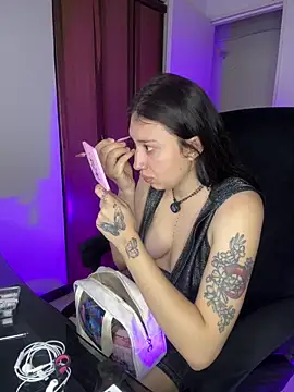 Snapshot of Mia__Gray chatting on 04.28.26 Mia Gray online show from 04.28.26
