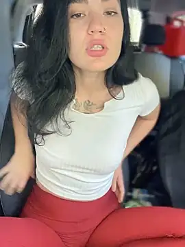 Snapshot of MeekyRich chatting on 09.17.25 MeekyRich online show from 09.17.25