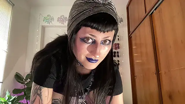 ELENA UMBRA online show from 05.22.26