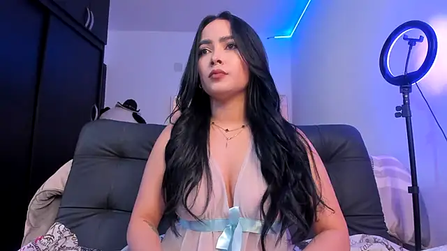 Bella  hamilton online show from 02.27.26