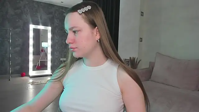 Candy Cansew online show from 02.08.26