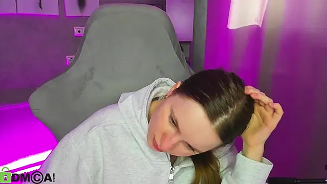 Candy Cansew online show from 03.21.26