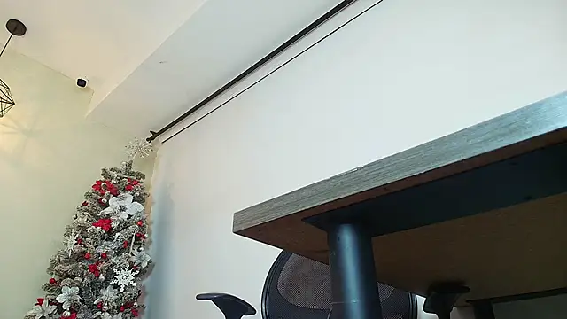  Victoria Collins online show from 12.18.25