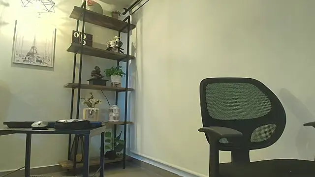  Victoria Collins online show from 05.22.26