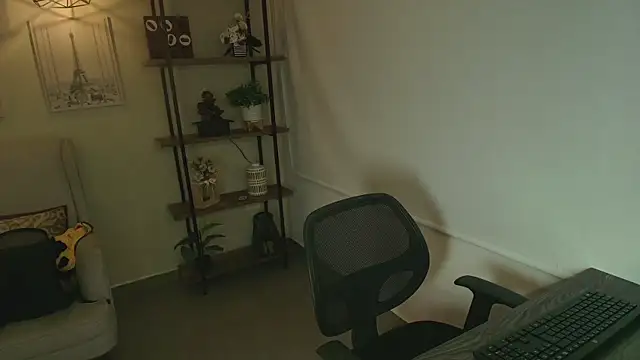  Victoria Collins online show from 06.23.26