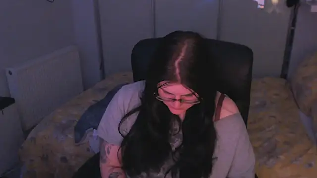 GothSuccubusBabe online show from 05.02.26