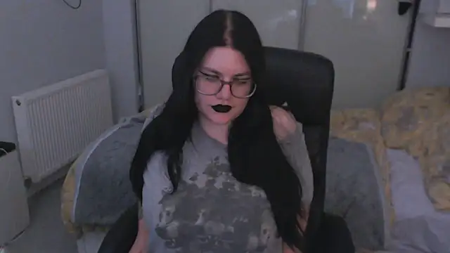 GothSuccubusBabe online show from 07.21.26