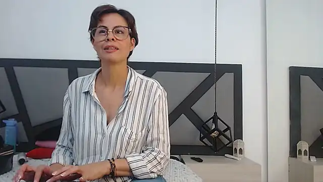 amanda ramirez online show from 07.27.26