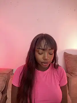 alissradiante1 online show from 04.21.26