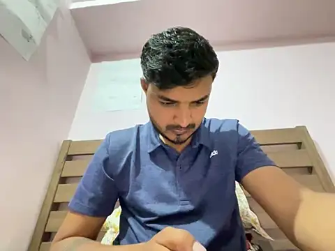 Snapshot of midnight_24 chatting on 12.04.25 midnight 24 online show from 12.04.25