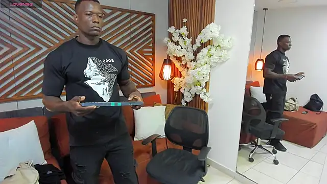 MarcusBlack  online show from 04.15.26