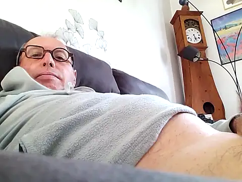 Vince072 online show from 09.25.25