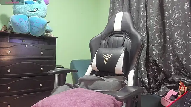 allison starss  online show from 01.18.26