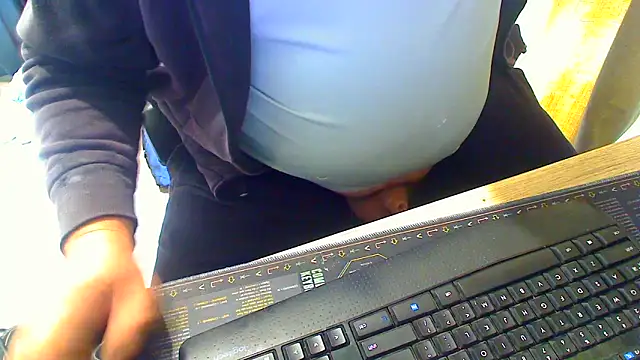 latexsub75 online show from 02.12.26