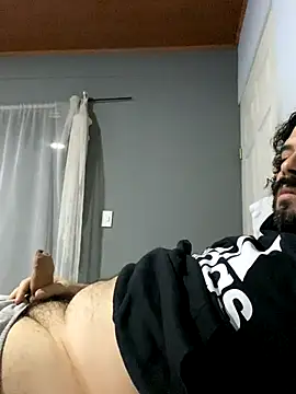 Snapshot of uto857 chatting on 09.28.25 uto857 online show from 09.28.25