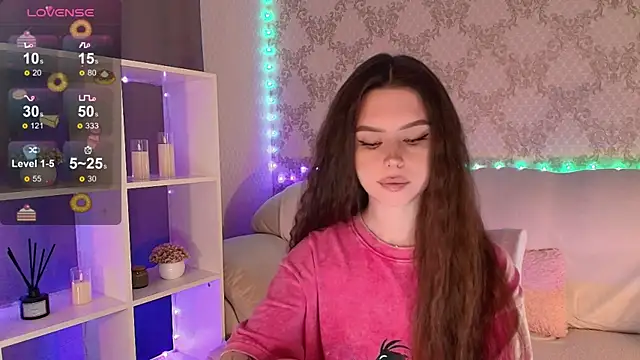 Snapshot of HolyMiax chatting on 05.18.26 HolyMiax online show from 05.18.26