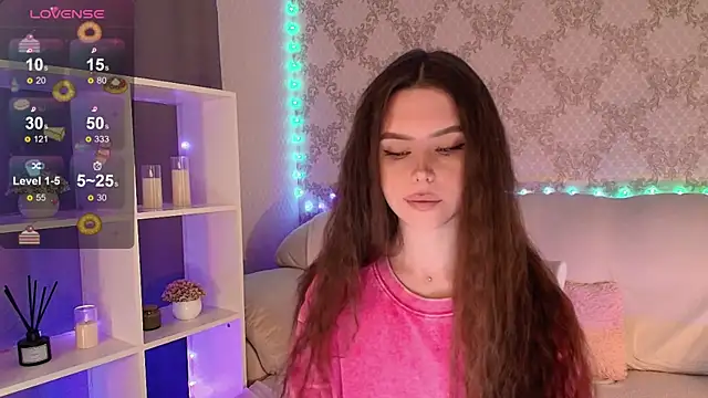 Snapshot of HolyMiax chatting on 05.18.26 HolyMiax online show from 05.18.26