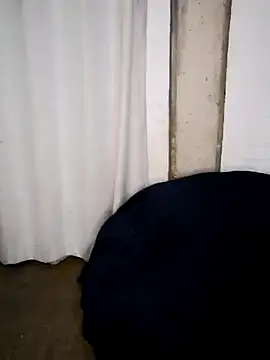 Snapshot of chocolatehotwife chatting on 02.04.26 chocolatehotwife online show from 02.04.26