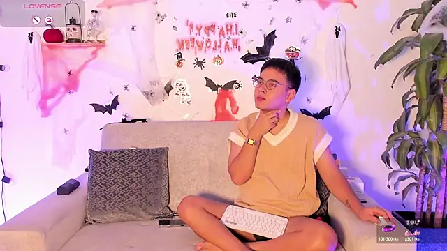 Young Ben online show from 10.19.25