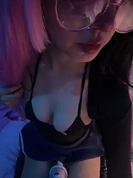 Snapshot of YourDevilGirl_ chatting on 05.30.26 YourDevilGirl online show from 05.30.26