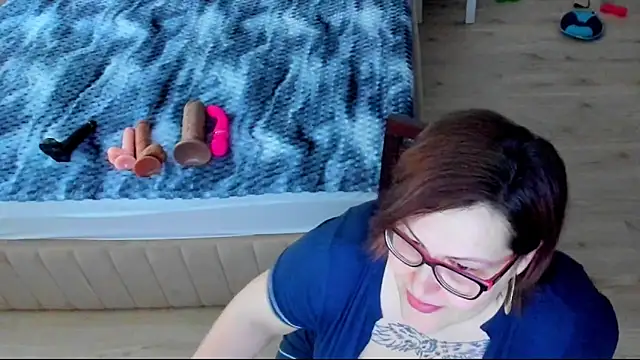 Snapshot of Squirt_Kimm chatting on 05.07.26 Squirt Kimm online show from 05.07.26