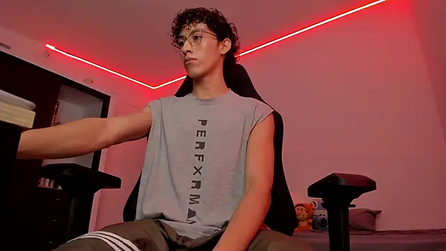 velvet skyn online show from 10.08.25